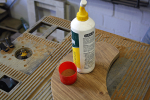 Make Your Own Wood Filler With Glue And Sawdust Woodwork 